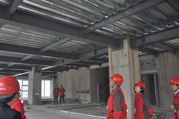 鋼結(jié)構(gòu)和混凝土建筑，對比一下就知道哪個適合建廠房